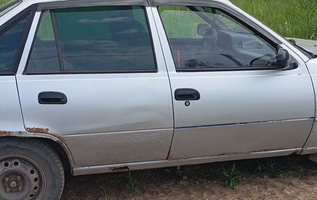 Daewoo Nexia I рестайлинг, 2002 год, 70 000 рублей, 4 фотография