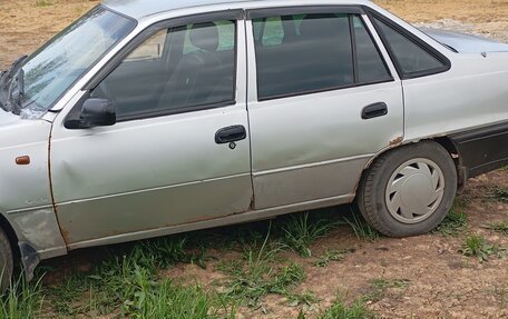 Daewoo Nexia I рестайлинг, 2002 год, 70 000 рублей, 2 фотография