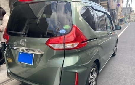 Honda Freed II, 2021 год, 1 570 000 рублей, 3 фотография