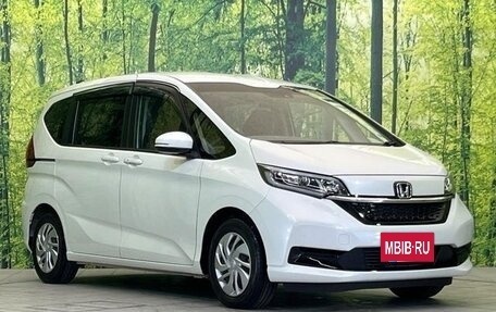 Honda Freed II, 2022 год, 1 550 000 рублей, 9 фотография