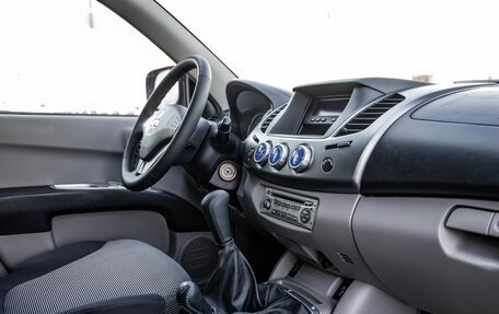 Mitsubishi L200 IV рестайлинг, 2007 год, 1 278 000 рублей, 24 фотография