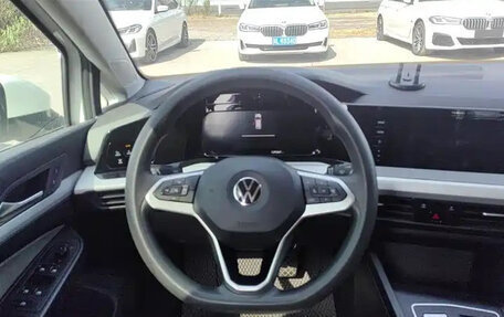 Volkswagen Golf VIII, 2021 год, 1 289 000 рублей, 6 фотография