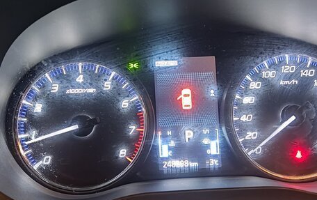 Mitsubishi Outlander III рестайлинг 3, 2016 год, 1 320 000 рублей, 13 фотография