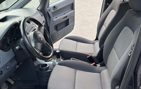 Mitsubishi Colt VI рестайлинг, 2006 год, 480 000 рублей, 11 фотография