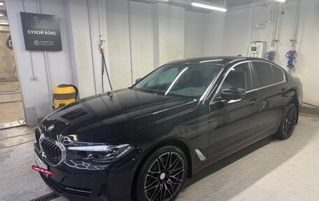BMW 5 серия, 2022 год, 4 500 000 рублей, 2 фотография
