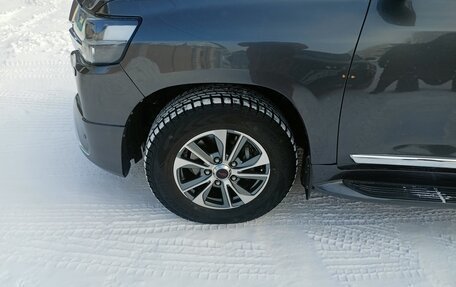 Toyota Land Cruiser 200, 2011 год, 3 800 000 рублей, 3 фотография