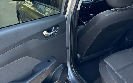 Hyundai Solaris II рестайлинг, 2018 год, 1 060 000 рублей, 5 фотография