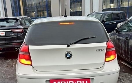 BMW 1 серия, 2011 год, 700 000 рублей, 4 фотография