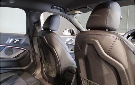 BMW 1 серия, 2021 год, 1 550 000 рублей, 15 фотография