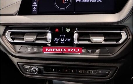 BMW 1 серия, 2021 год, 1 550 000 рублей, 19 фотография