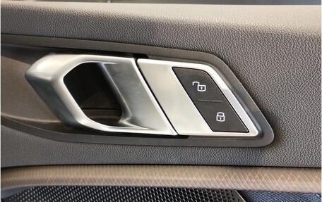 BMW 1 серия, 2021 год, 1 550 000 рублей, 22 фотография