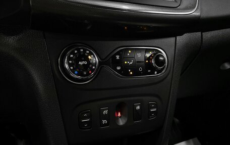 Renault Sandero II рестайлинг, 2019 год, 1 245 000 рублей, 17 фотография