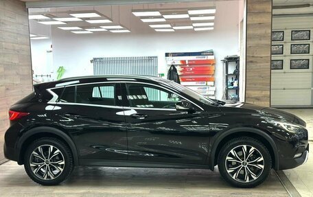 Infiniti QX30, 2017 год, 2 400 000 рублей, 3 фотография