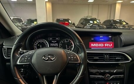 Infiniti QX30, 2017 год, 2 400 000 рублей, 14 фотография