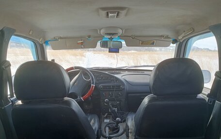 Chevrolet Niva I рестайлинг, 2003 год, 235 000 рублей, 5 фотография