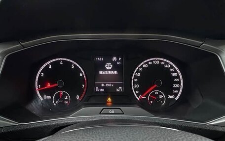 Volkswagen T-Roc I, 2022 год, 1 920 000 рублей, 9 фотография