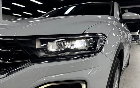 Volkswagen T-Roc I, 2022 год, 1 920 000 рублей, 4 фотография