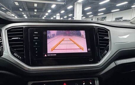 Volkswagen T-Roc I, 2022 год, 1 920 000 рублей, 11 фотография