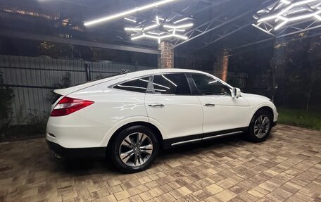 Honda Crosstour I рестайлинг, 2014 год, 1 799 000 рублей, 16 фотография