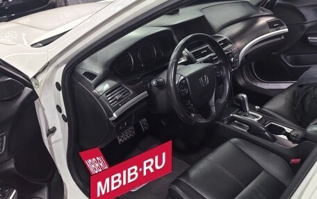 Honda Crosstour I рестайлинг, 2014 год, 1 799 000 рублей, 14 фотография