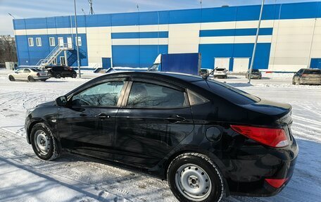 Hyundai Solaris II рестайлинг, 2015 год, 1 050 000 рублей, 3 фотография