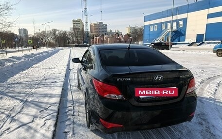 Hyundai Solaris II рестайлинг, 2015 год, 1 050 000 рублей, 4 фотография