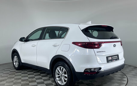 KIA Sportage IV рестайлинг, 2018 год, 1 999 000 рублей, 7 фотография