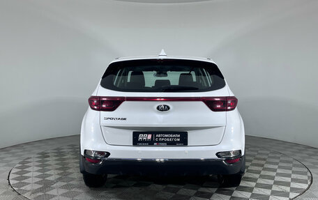 KIA Sportage IV рестайлинг, 2018 год, 1 999 000 рублей, 6 фотография