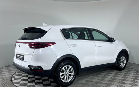 KIA Sportage IV рестайлинг, 2018 год, 1 999 000 рублей, 5 фотография