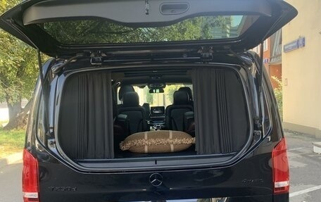 Mercedes-Benz V-Класс, 2018 год, 4 500 000 рублей, 7 фотография