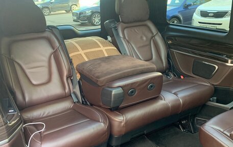 Mercedes-Benz V-Класс, 2018 год, 4 500 000 рублей, 14 фотография