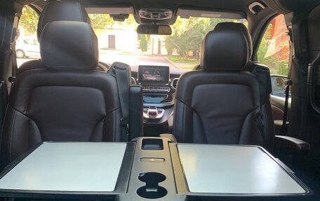 Mercedes-Benz V-Класс, 2018 год, 4 500 000 рублей, 21 фотография