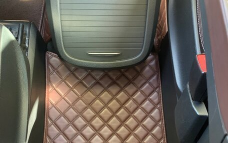 Mercedes-Benz V-Класс, 2018 год, 4 500 000 рублей, 22 фотография