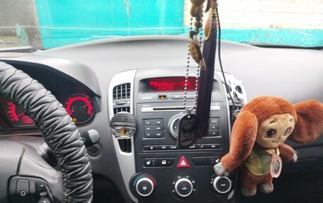 KIA cee'd I рестайлинг, 2010 год, 500 000 рублей, 11 фотография