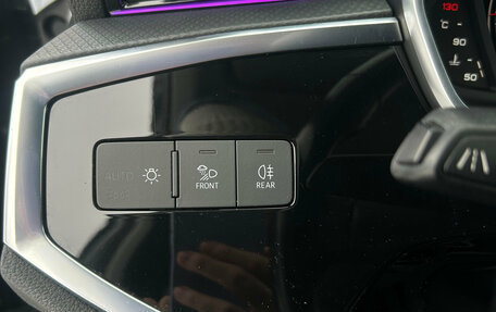 Audi Q3, 2019 год, 3 050 000 рублей, 26 фотография