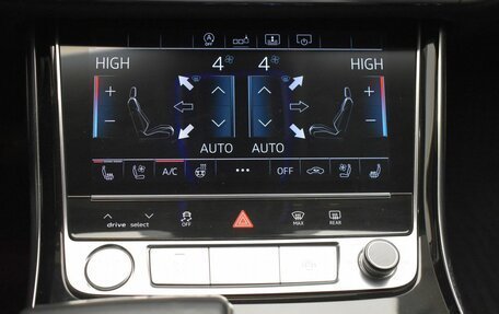 Audi A8, 2018 год, 4 975 000 рублей, 21 фотография