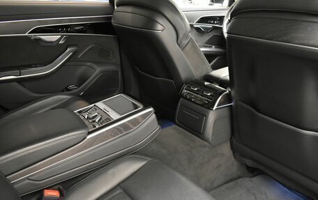 Audi A8, 2018 год, 4 975 000 рублей, 25 фотография