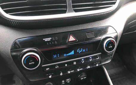 Hyundai Tucson III, 2019 год, 1 900 000 рублей, 12 фотография