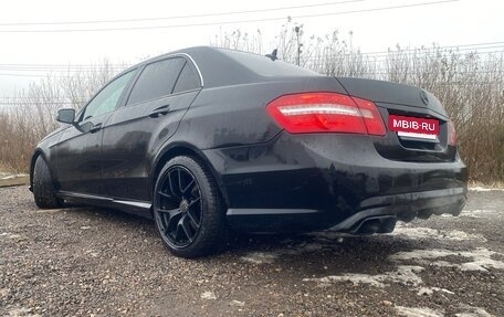 Mercedes-Benz E-Класс, 2010 год, 1 300 000 рублей, 14 фотография