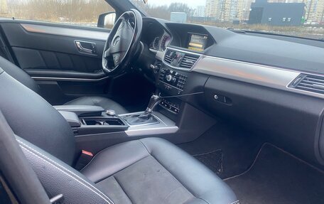 Mercedes-Benz E-Класс, 2010 год, 1 300 000 рублей, 25 фотография