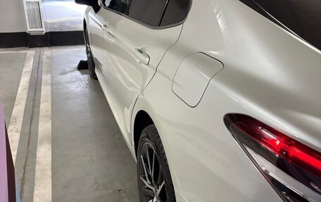 Toyota Camry, 2021 год, 3 700 000 рублей, 6 фотография