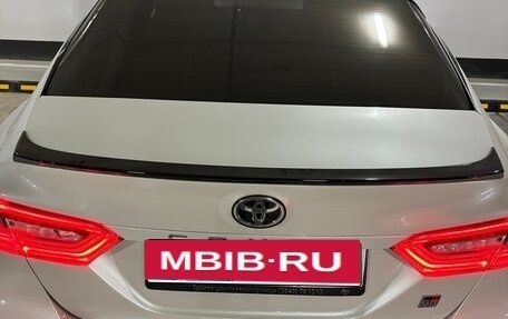 Toyota Camry, 2021 год, 3 700 000 рублей, 4 фотография