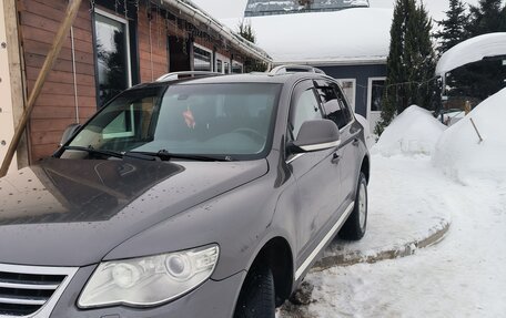 Volkswagen Touareg III, 2010 год, 1 150 000 рублей, 5 фотография