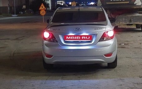 Hyundai Solaris II рестайлинг, 2013 год, 850 000 рублей, 5 фотография