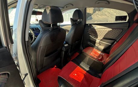 Hyundai Solaris II рестайлинг, 2013 год, 850 000 рублей, 17 фотография