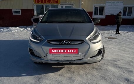 Hyundai Solaris II рестайлинг, 2013 год, 850 000 рублей, 6 фотография