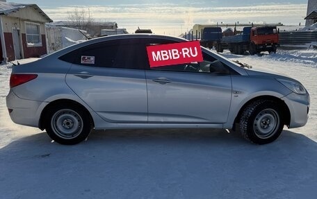 Hyundai Solaris II рестайлинг, 2013 год, 850 000 рублей, 8 фотография