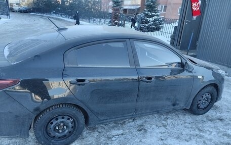 KIA Rio IV, 2021 год, 1 390 000 рублей, 2 фотография