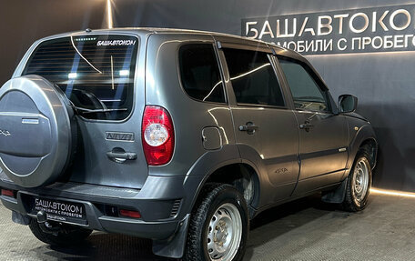 Chevrolet Niva I рестайлинг, 2017 год, 750 000 рублей, 4 фотография