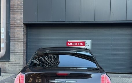 Chrysler 300C II, 2012 год, 1 350 000 рублей, 8 фотография